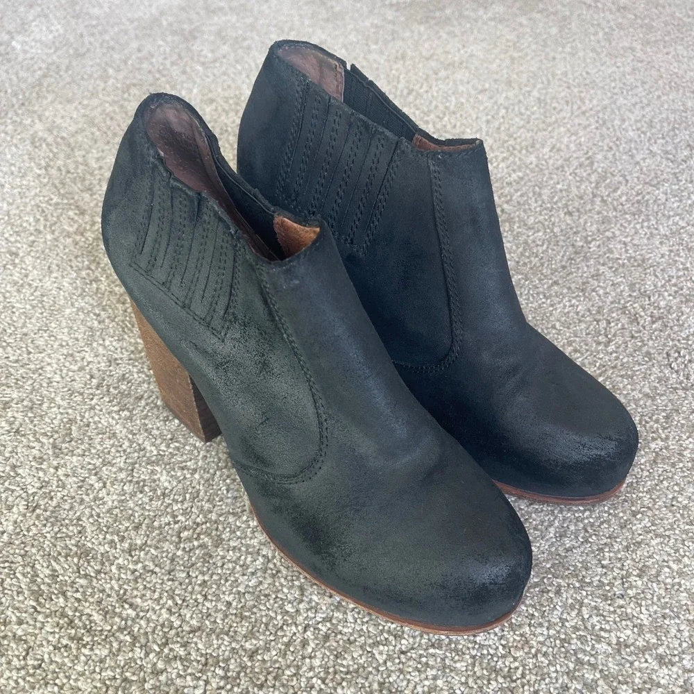 Jeffrey Campbell Yorktown Booties 10M Black Leather With Stacked Block Heel